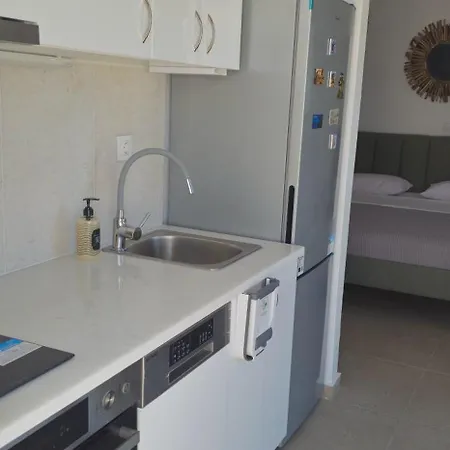 Aurora Galini - Sky-blue Serenity * Parasporos